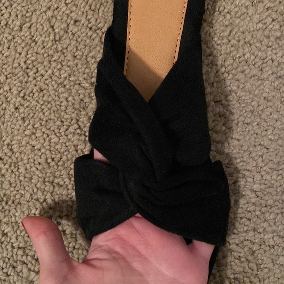 Windsor Knot Sandals - Picture 2 of 2